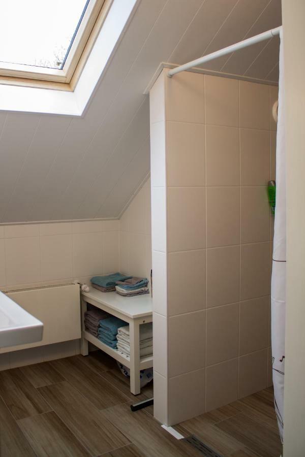 가셀트 Tofino, Een Comfortabel Vakantiehuis Naast Een Bos En Zwemmeer 빌라 외부 사진